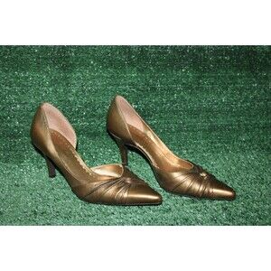 Gianni Bini Gold Heels Size 7 M Pointy Toe Soes Casual Dress